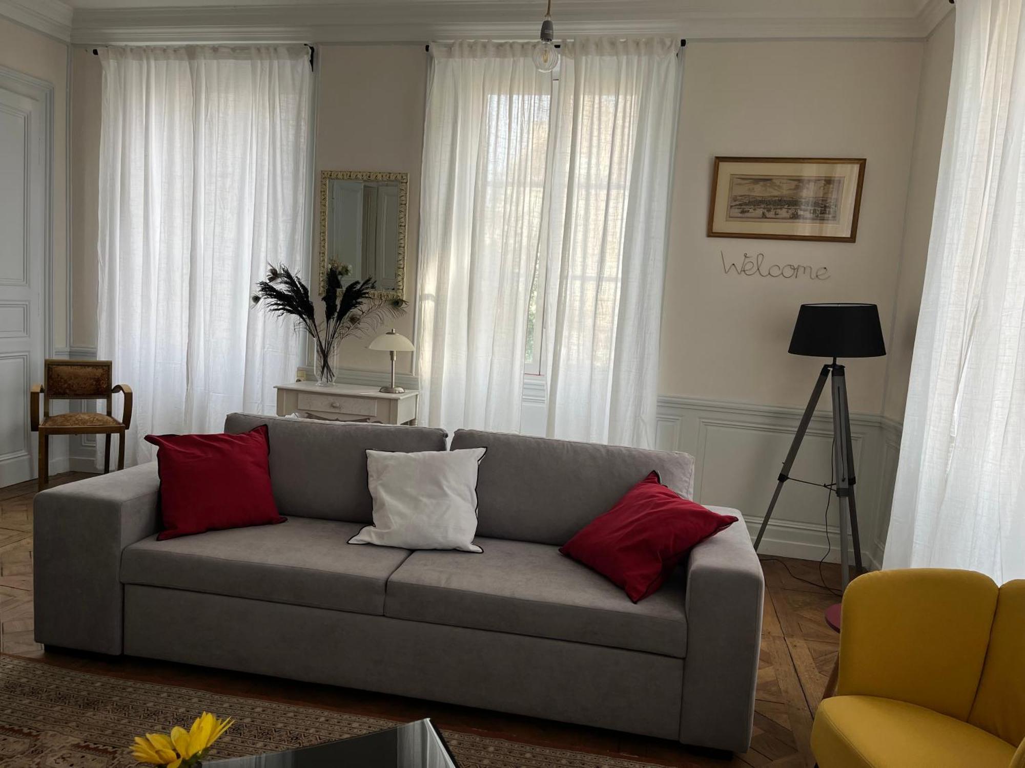 La Villa Louana 1 Appartement 160M2 Sobriete,Elegance En Coeur De Ville Aubusson  Kültér fotó