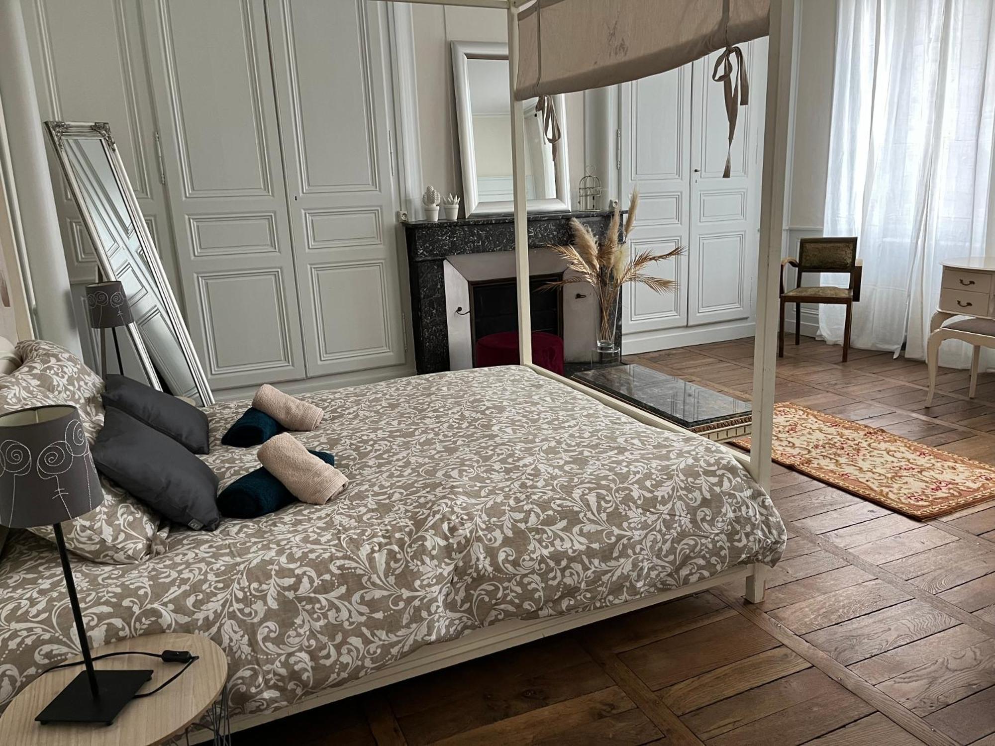 La Villa Louana 1 Appartement 160M2 Sobriete,Elegance En Coeur De Ville Aubusson  Kültér fotó