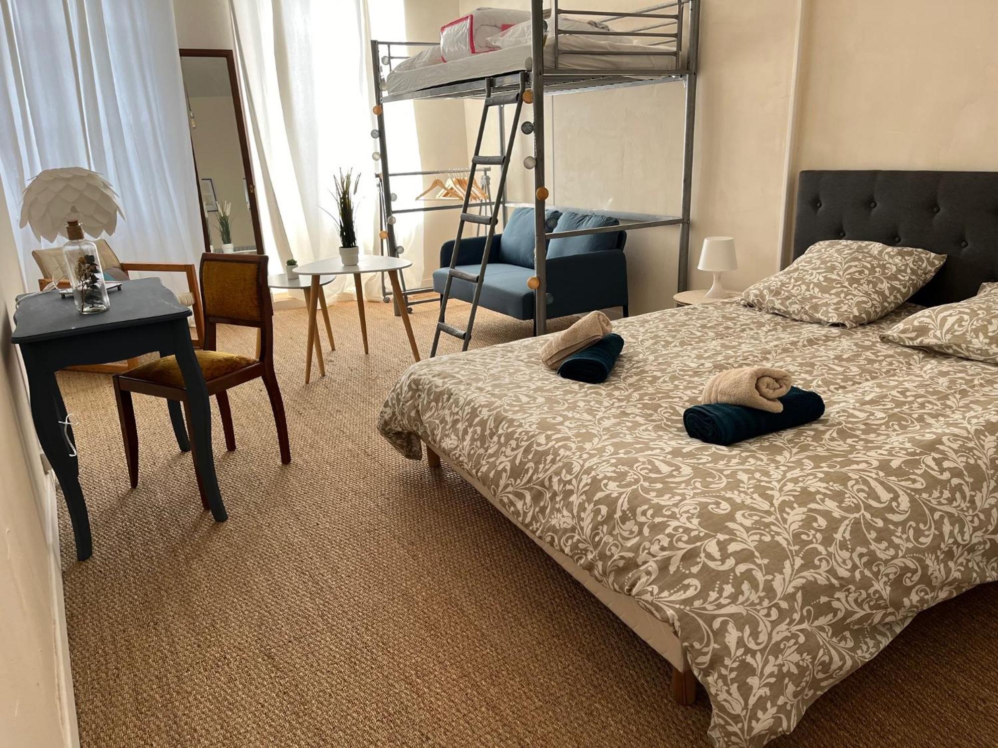 La Villa Louana 1 Appartement 160M2 Sobriete,Elegance En Coeur De Ville Aubusson  Kültér fotó